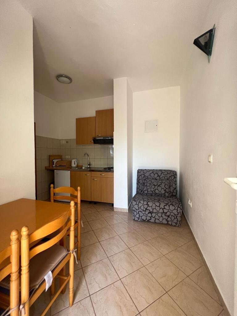 Apartments Paulina Трогир Екстериор снимка